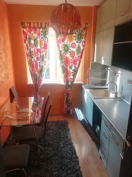 Дава се под наем Тристаен апартамент в Пловдив, Христо Смирненски - 69 кв.м за 375 € - Снимка #3