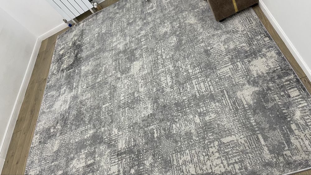 Продается      ковер.