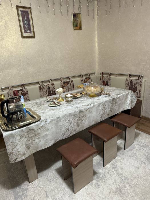 Куханный уголок срочно!
