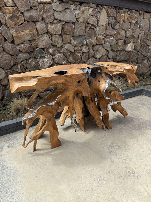 Конзола от дърво и желазо