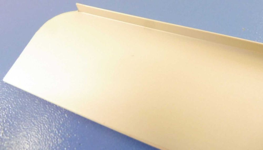 Муфа / Редуктор за въздуховод  Ø100 /Ø110; Лайсна за плот, 28 мм/60 мм