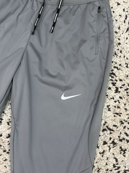 Мъжко долнище NIKE . Размер XL