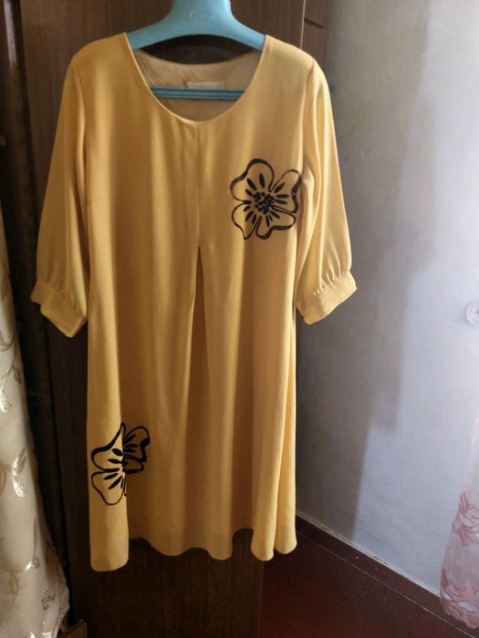 Импортное, нарядное платье, дешево