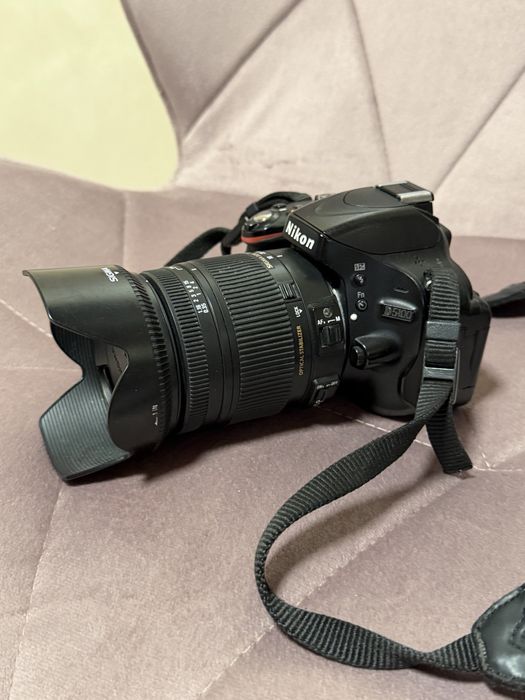 Aparat Nikon D5100 + Obiectiv Sigma 18-250mm