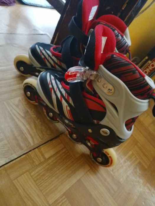 Продавам детски запазени ролери