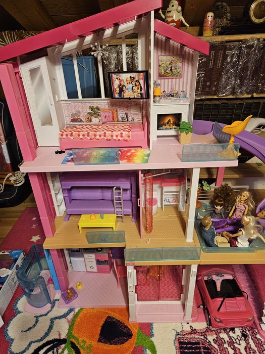 Кукла Barbie - Къщата на мечтите + БОНУС замък, кукли и др.