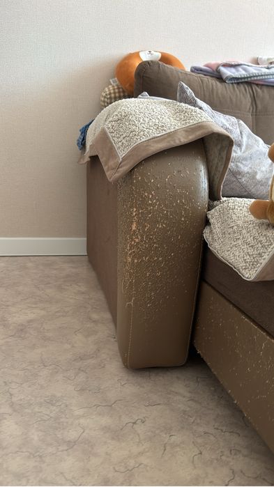 Продам диван + дивандек