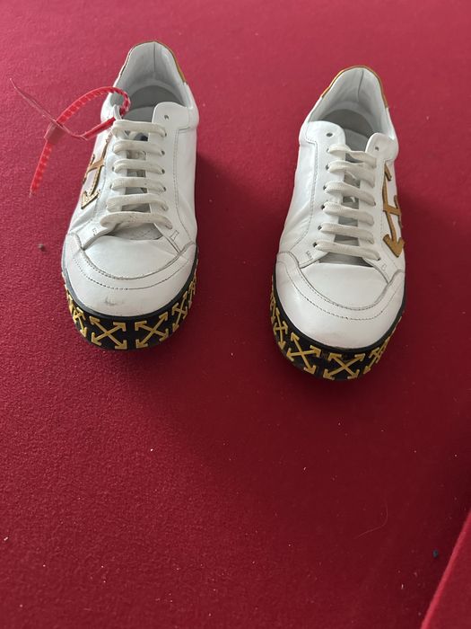 Adidasi off white marimea 41