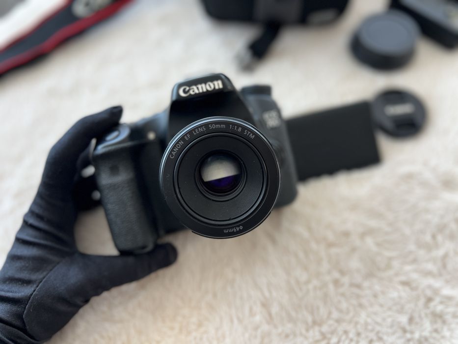 Фотоапарат Canon EOS 70D с обектив EF 50mm f/1.8 STM