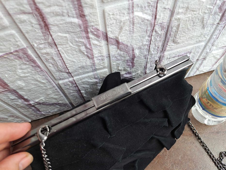 дамска чанта,Marella,черно малка чантичка-естествена кожа