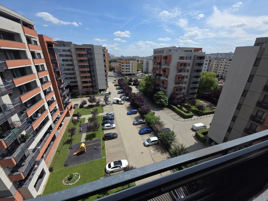 Iris 7, 2 camere decomandat, luminos, etaj 7, view superb, parcare subterană, Aradului