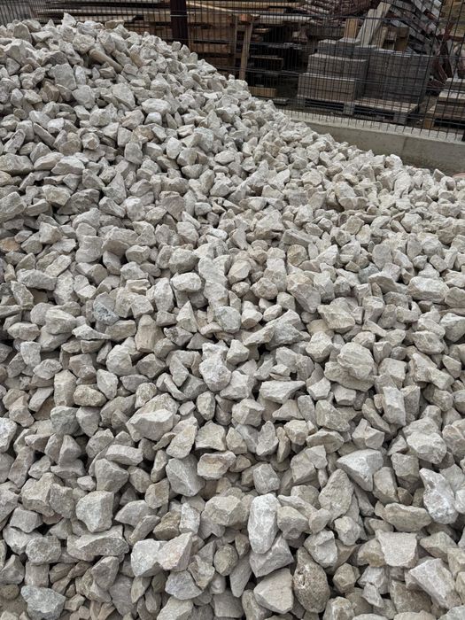 Piatră spartă de calcar (decor, garduri) 60-90 mm 90-120 mm