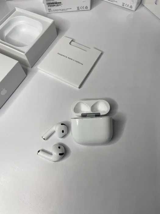 Vand AirPods 4 [Sigilate]