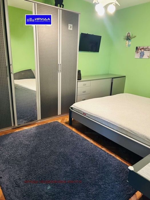 Двустаен апартамент в Гео Милев