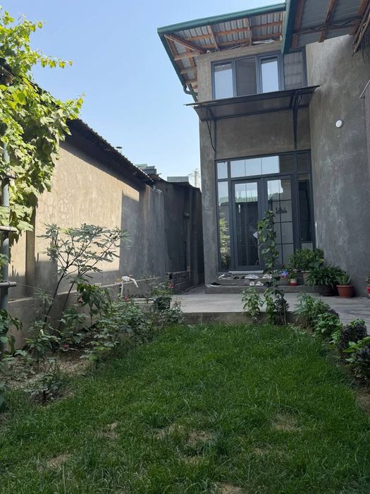 6 ком. 2-х эт. ДОМ. Участок 4,8 сотки. Сергели, Кум-арык (Полевая)