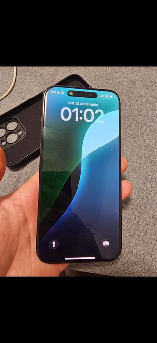 Iphone 16 pro max 1Tb Rosu • OLX.ro