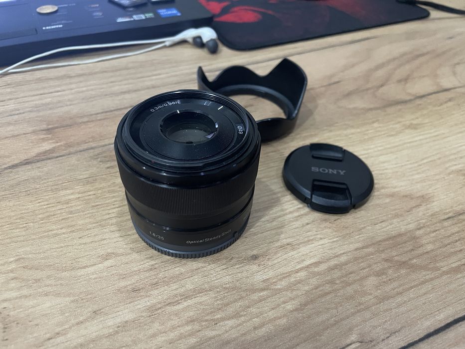 Объектив Sony 35mm/F1.8