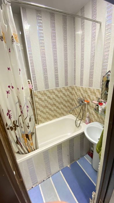 Продается 2 х комнатная квартира