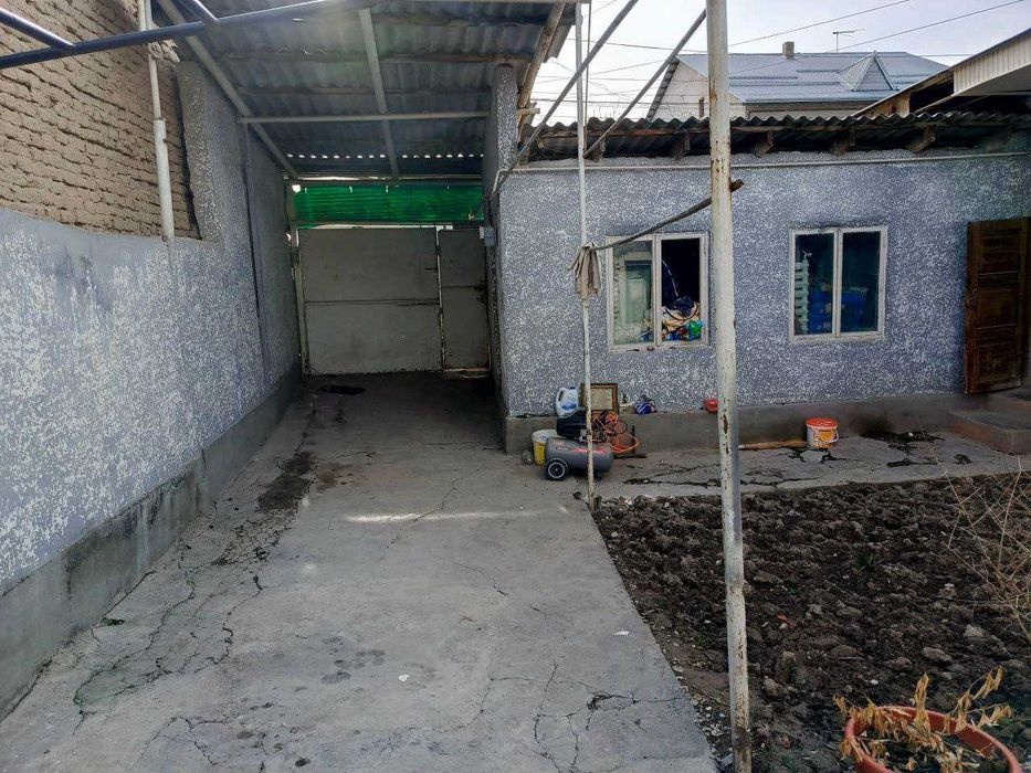 Участок.2 соток 5 ком.Яшнабадский рн.м.Дустлик.(Шумилова)ц-67500у.е.