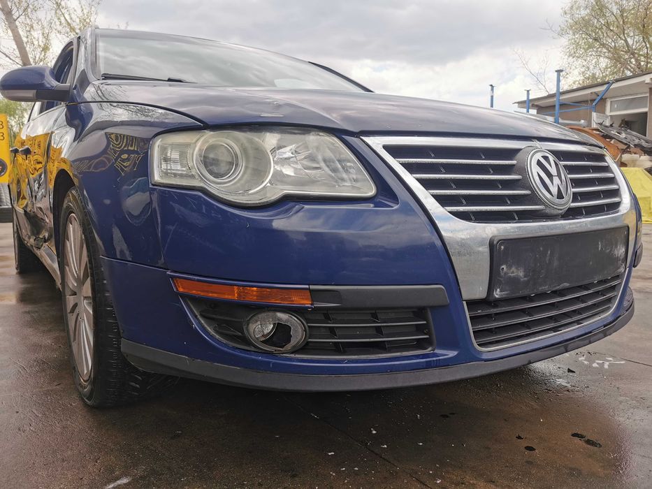 dezmembrez passat b6 break cod motor BLS/ usa fata passat b6