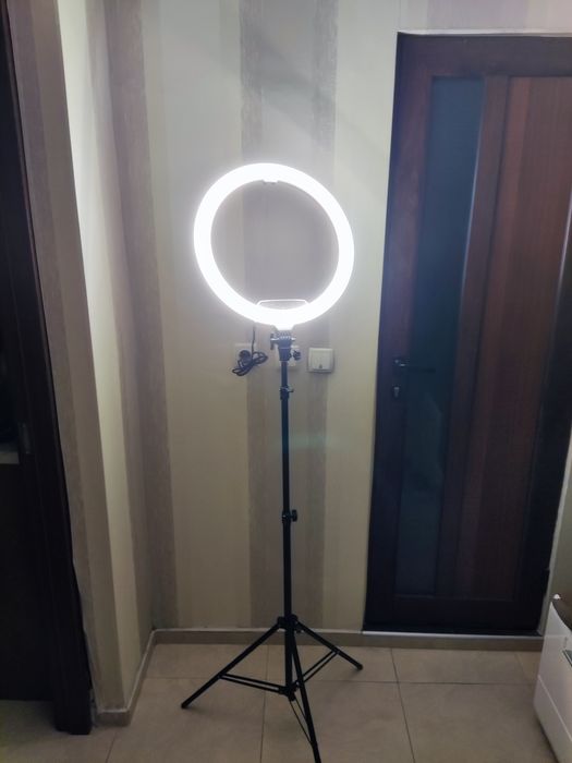 Селфи ледд ринг лампа с трипод , 210см, RGB, Диаметър 45см./18 инча,