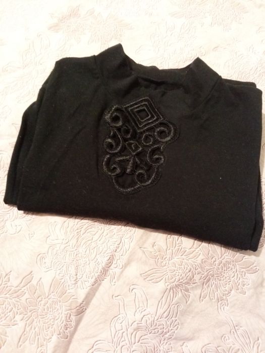 Дамска блуза с дълъг ръкав