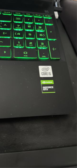 HP pavilion i5 gaming laptop