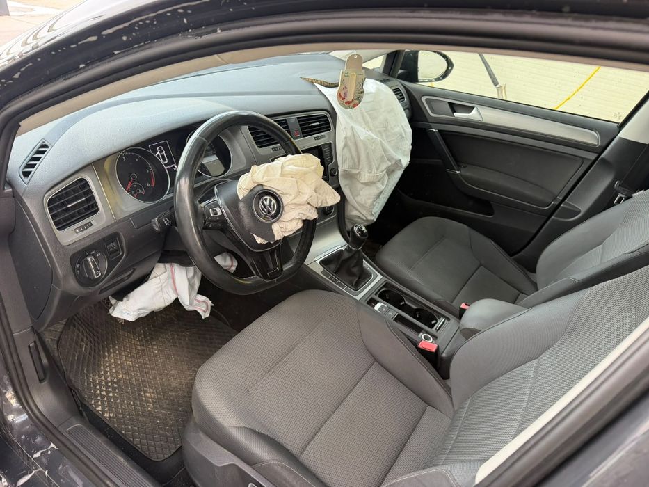 Vw golf 7 1.6 tdi  avariat