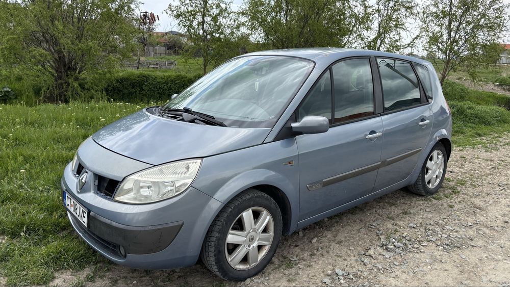 Renault Megane Scenic – 1.5 dCi – 2005 – Consum mic – Spațios