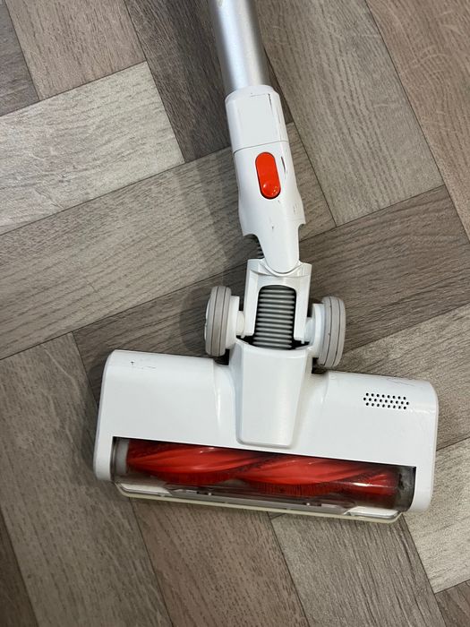 Продам пылесос Xiaomi в отличном состоянии