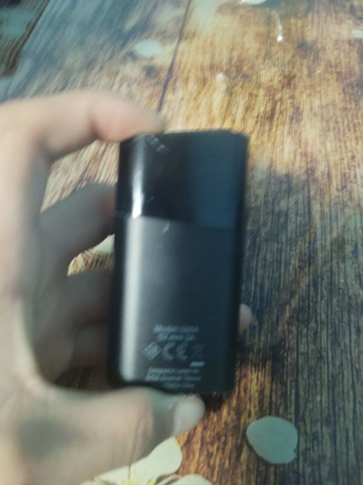 Vând vape gol negru