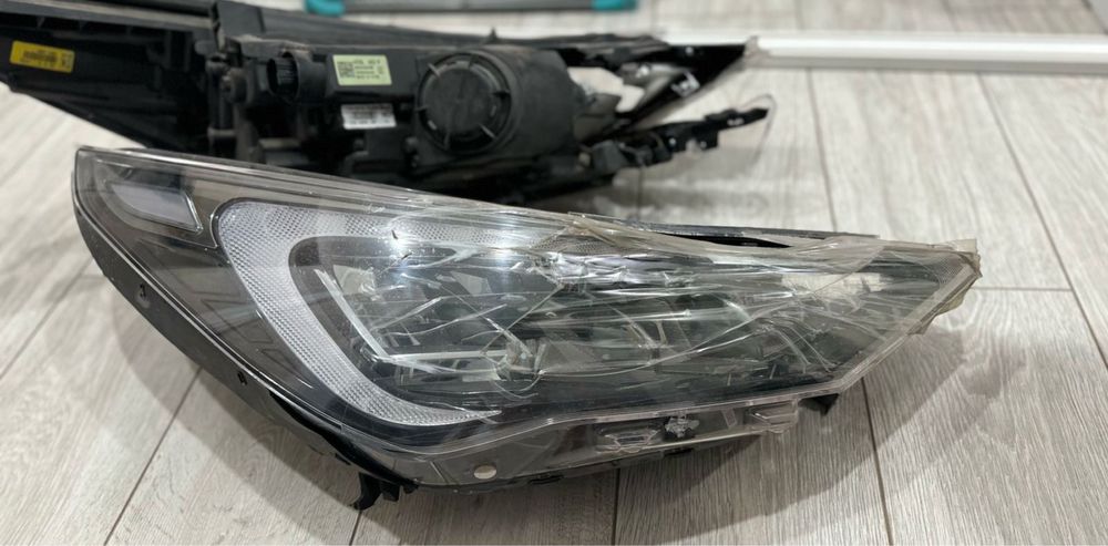 Продам фары хендай акцент