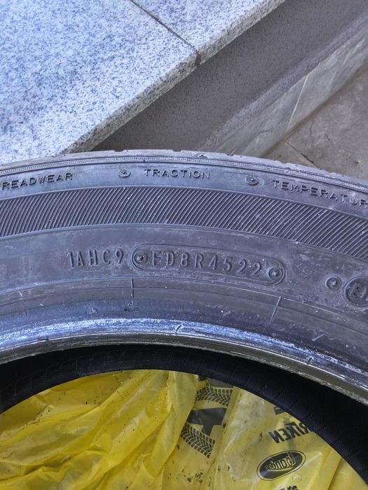 Продавам 4 летни гуми 215/55 R18