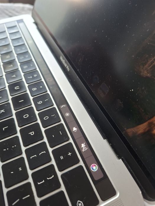 Mcbook pro 2019, i5 - 2,4 GHz, 16 Gb ram