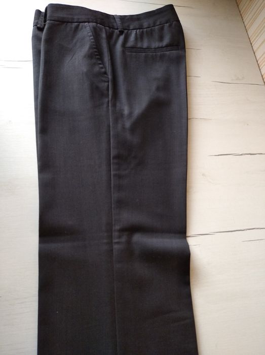 Турция, фабричный брендовый костюм.р-р 46.