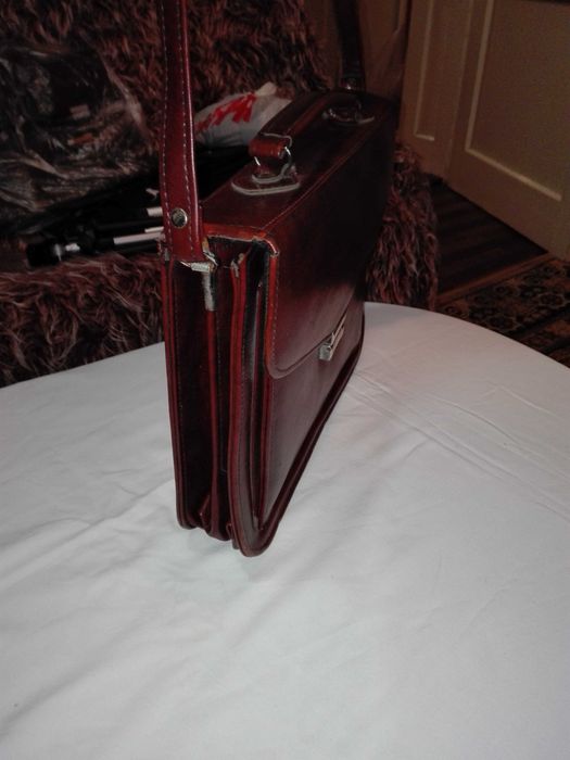 Дамски чанти в отлично състояние