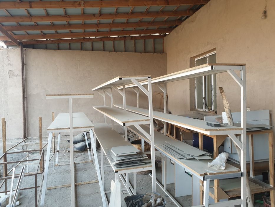 Magazinlar uchun polkalar