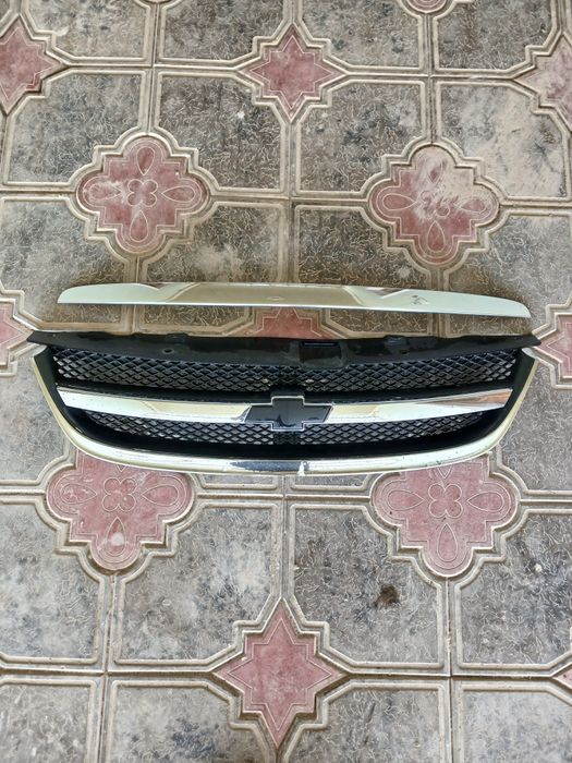 Продам решётку от радиатора,облицовку от лачетти