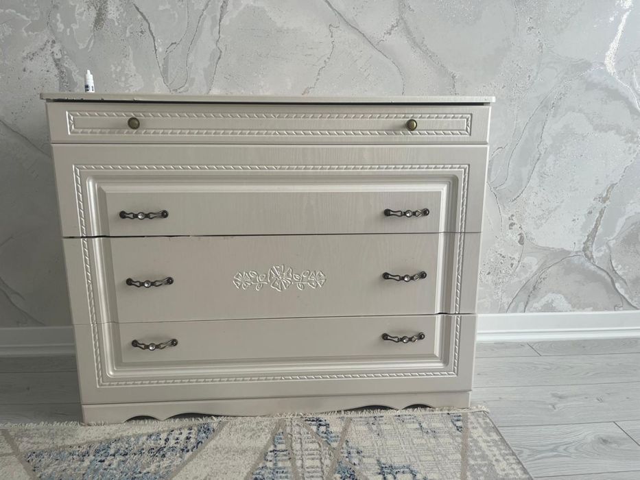 Продам комод  Зачаганск