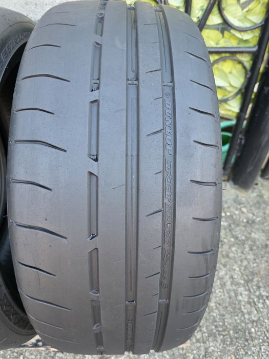 Vând patru anvelope de vara dunlop  305 30 20 cu 245 35 20
