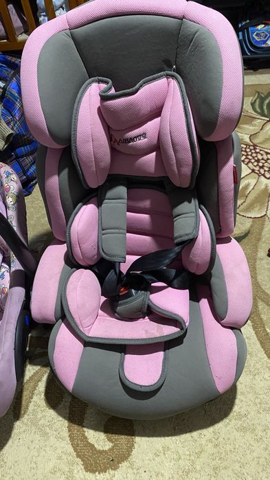 Автокресло 4000тг