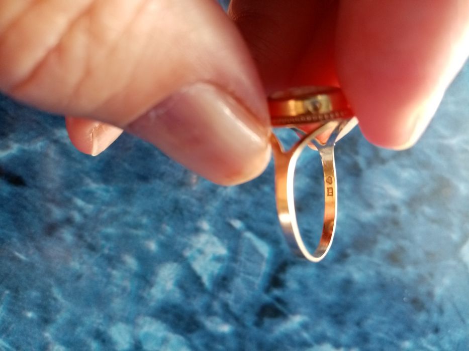 Set vintage:inel, lanț și medalion camee, aur Suedia 18 karate