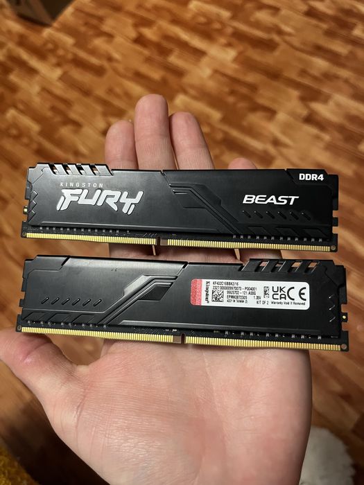 Продается kingston fury beast 16gp