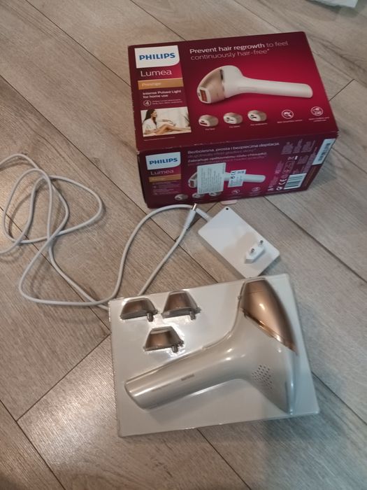 Фотоепилатор Philips Lumea