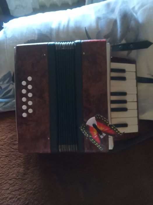 Продам гармошечку