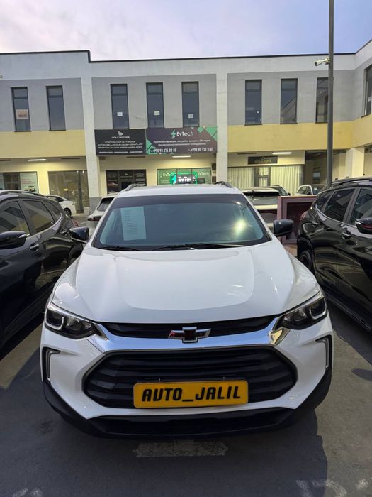 Chevrolet Tracker 2023 — 3