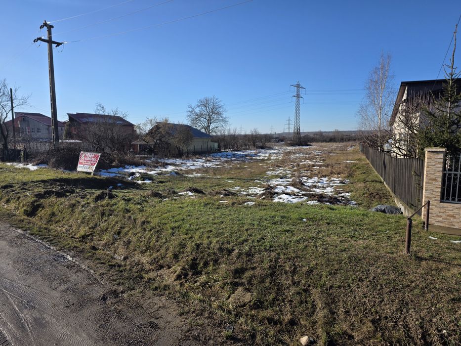 Teren intravilan de vanzare