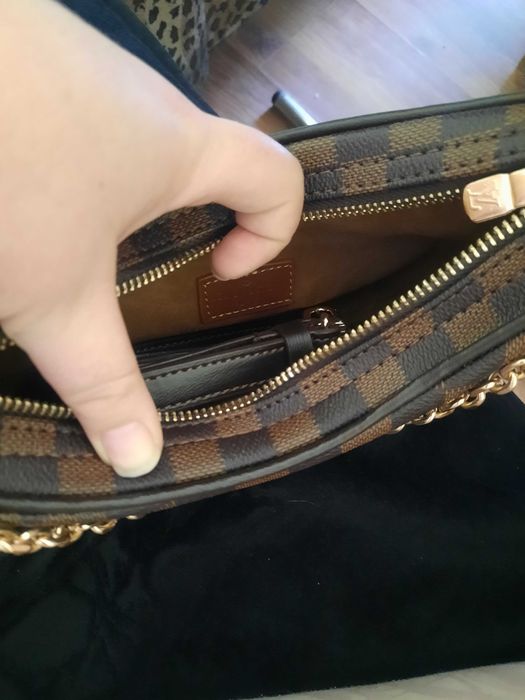 Дамска чантичка марка Louiss Vuitton нова