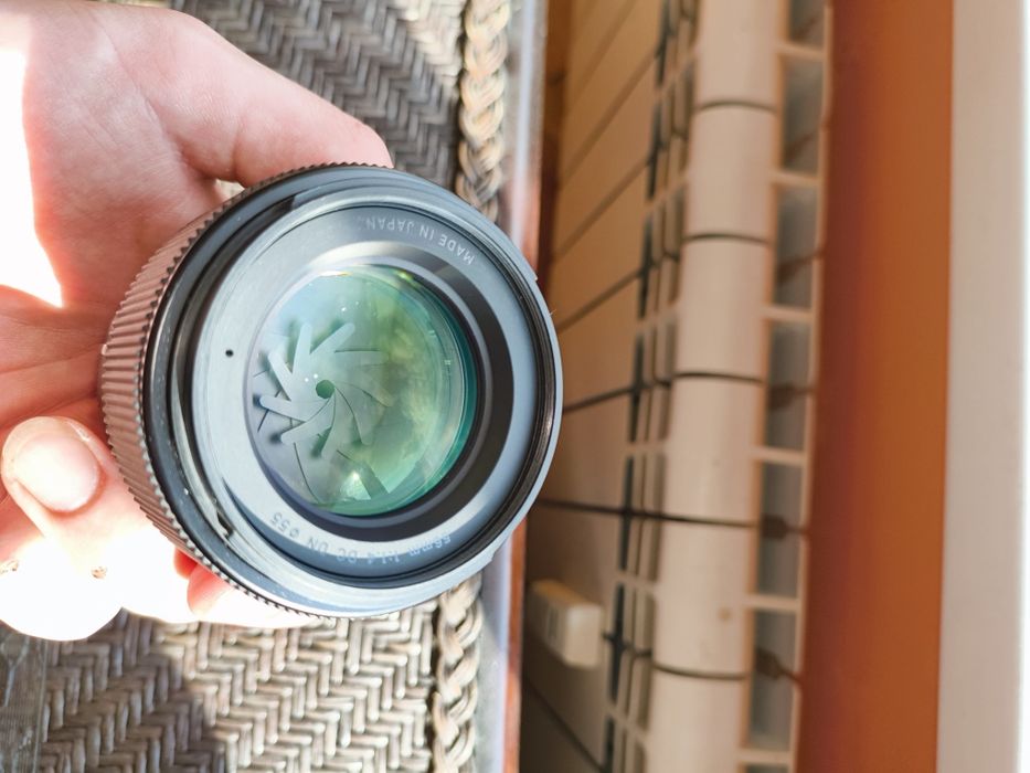 Обектив Sigma 56mm f/1.4 Sony E-mount