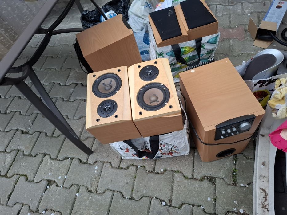 2 x Home cinema sistem genius 200 ambele